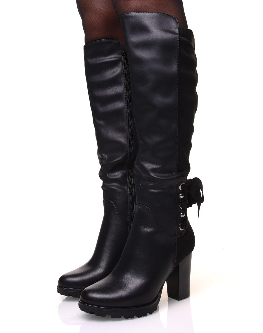 Bottes noires bi-matière  à talons et lacets en suédine