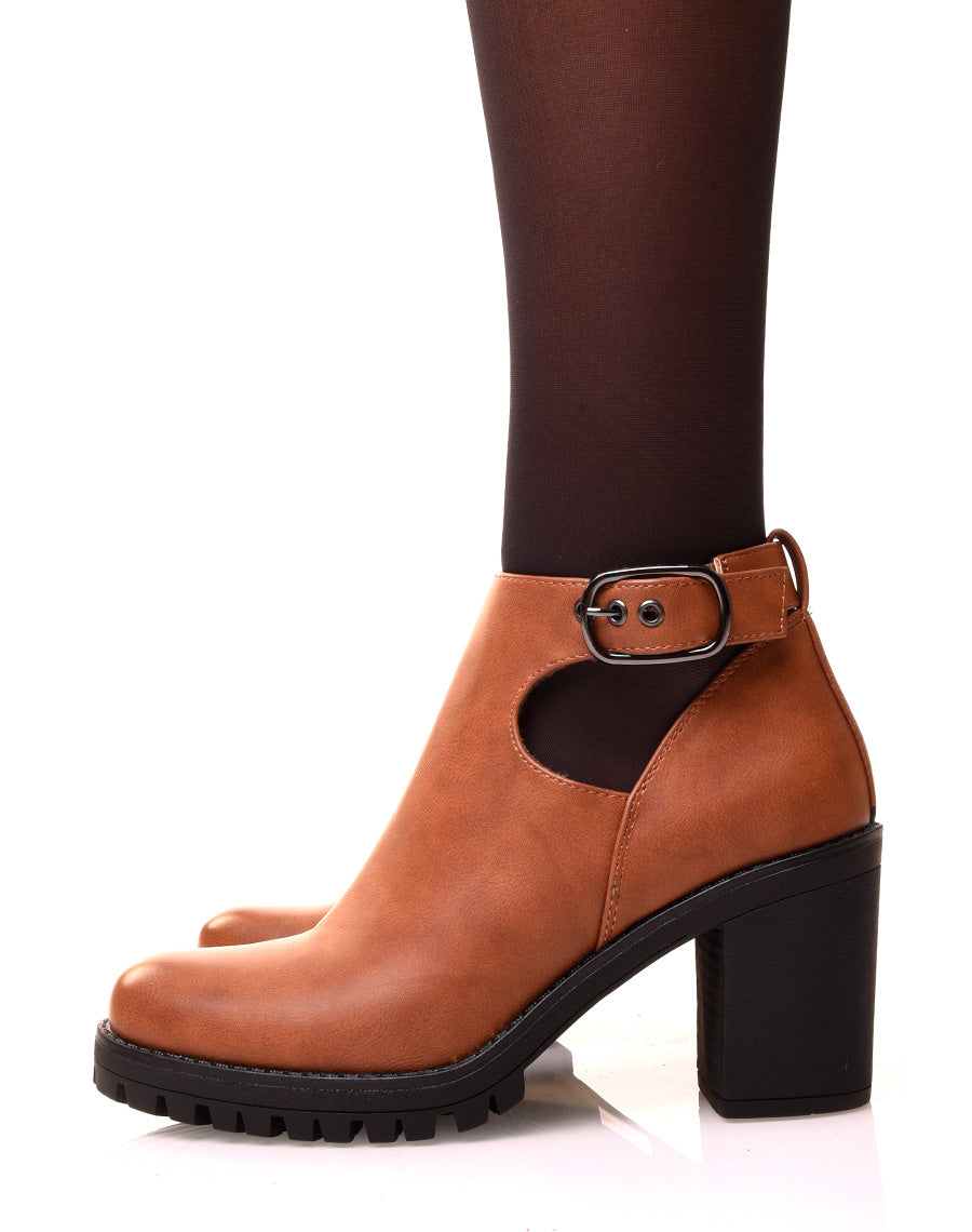 Bottine camel à talon ouverte