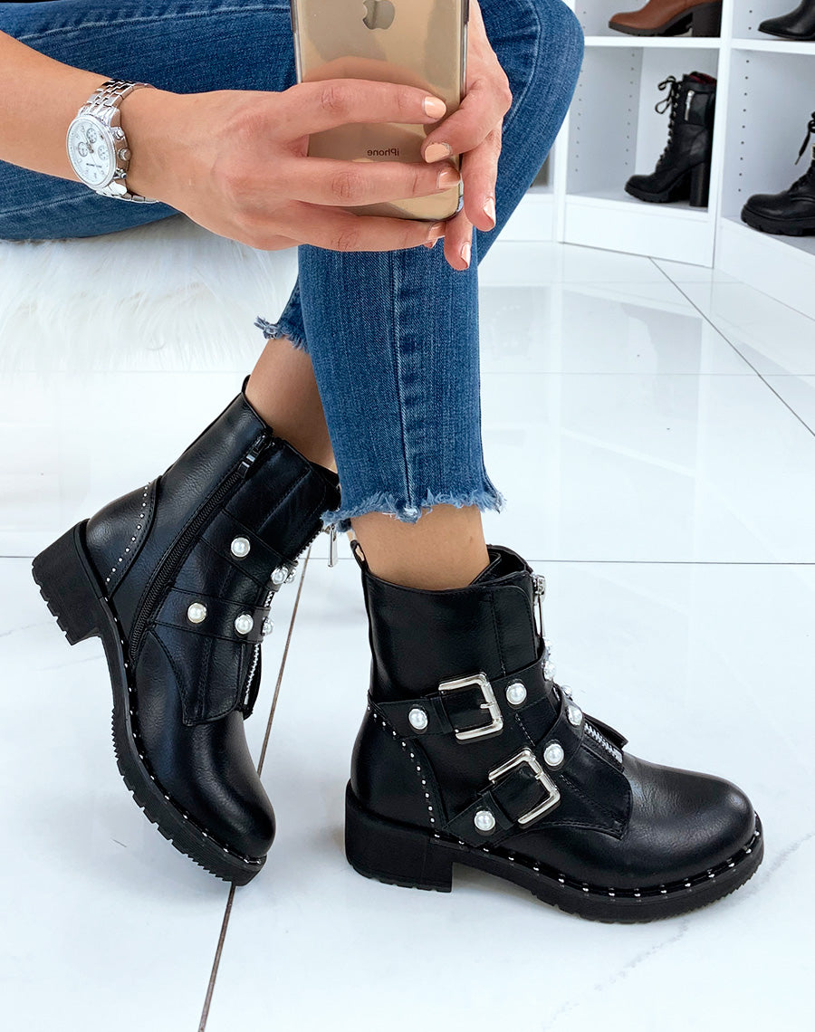 Bottine noire à perles