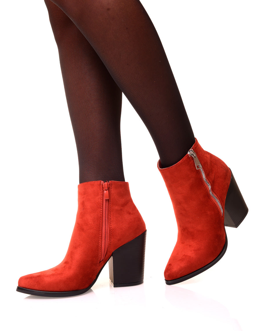 Bottine rouille à talon effet suédine à zip