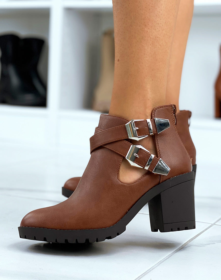 Bottine à talon camel ajouré à sangles