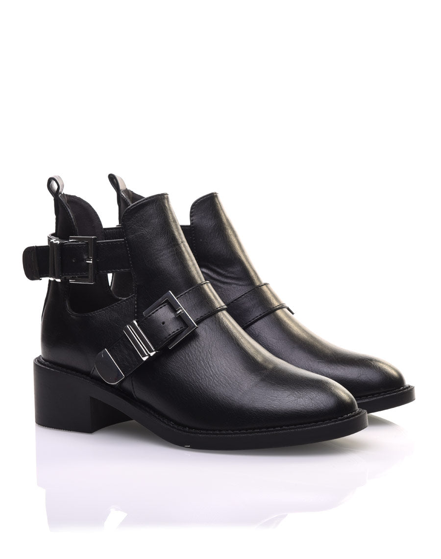 Bottines ajourées noires