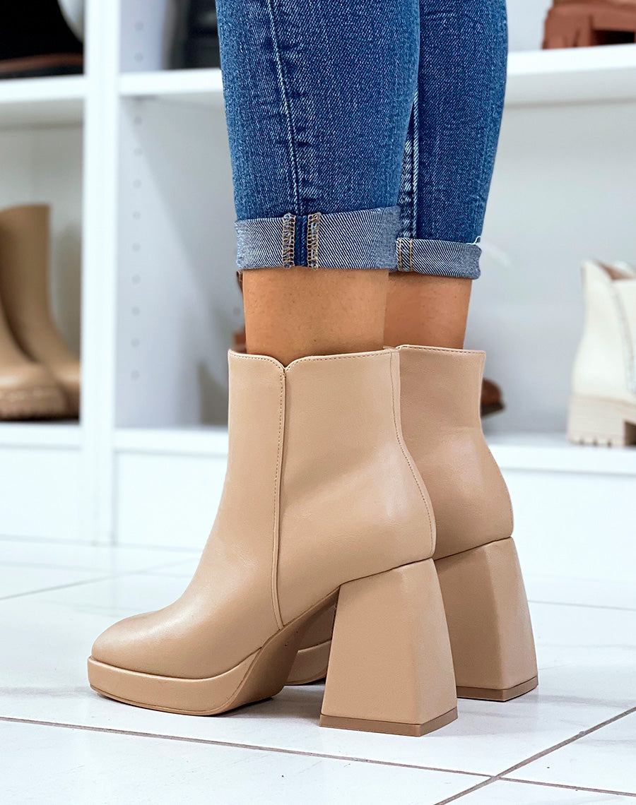Bottines basses beiges à talon épais carré