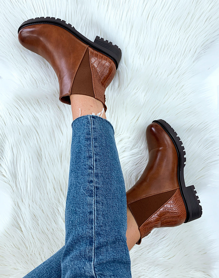 Bottines basses camel effet croco