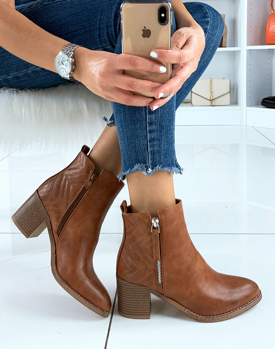 Bottines basses camel à talons mi-haut