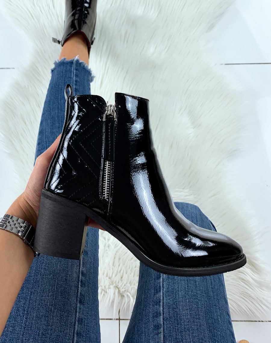 Bottines basses vernies noires à talons mi-haut