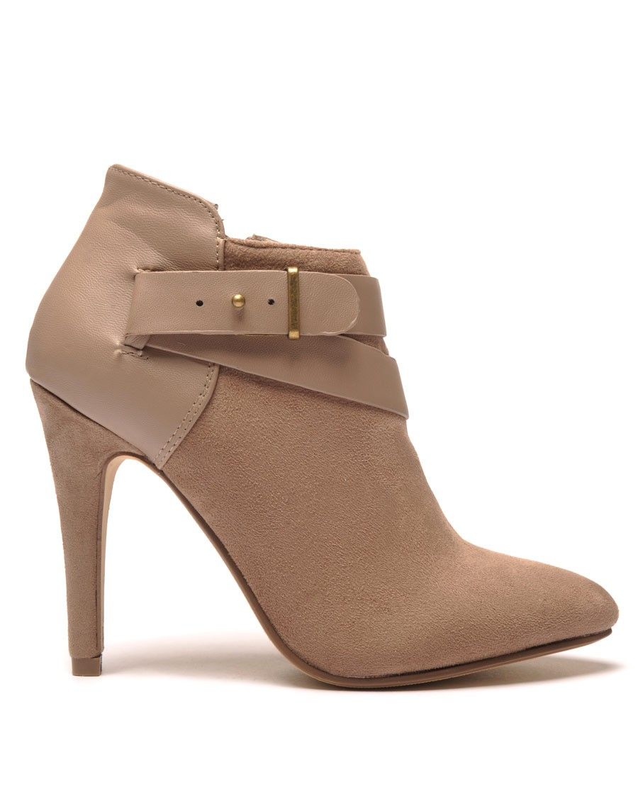 Bottines beige à talon