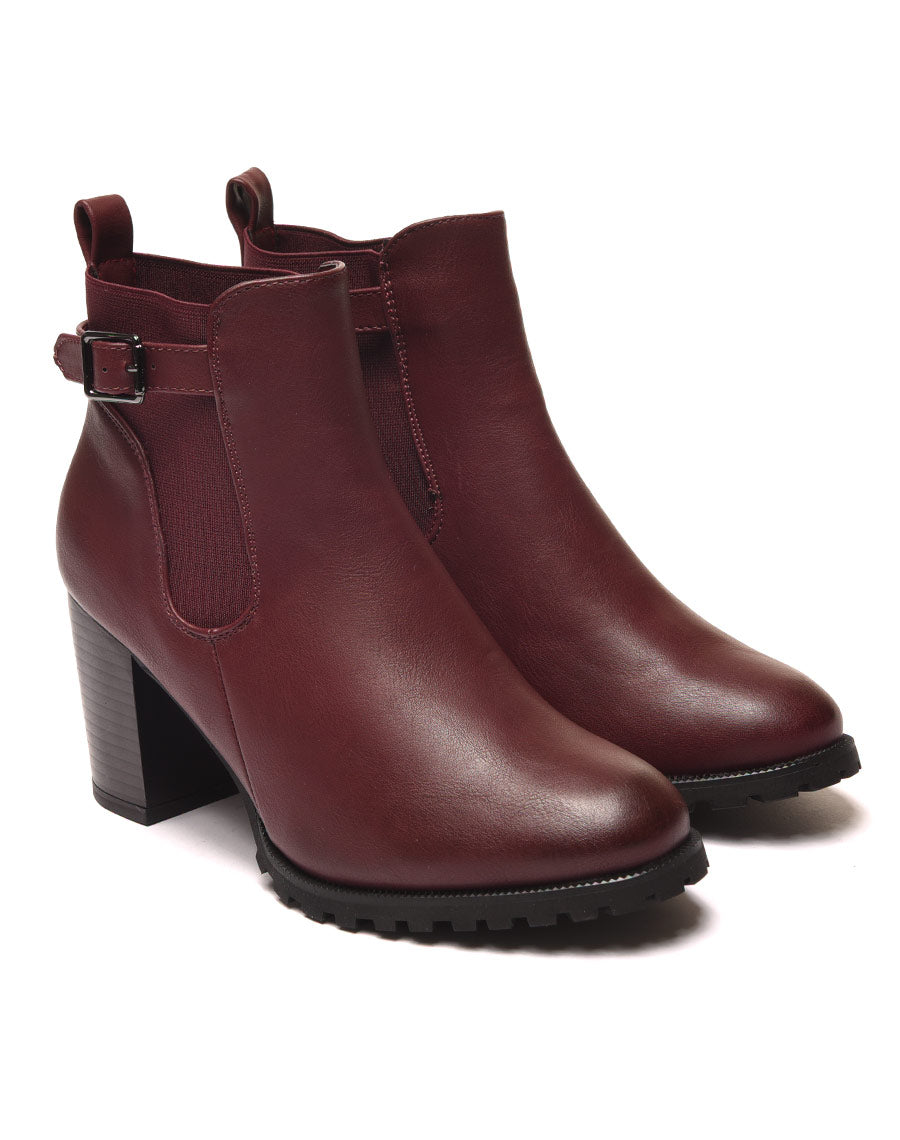 Bottines bordeaux à talons avec élastique et fine lanière
