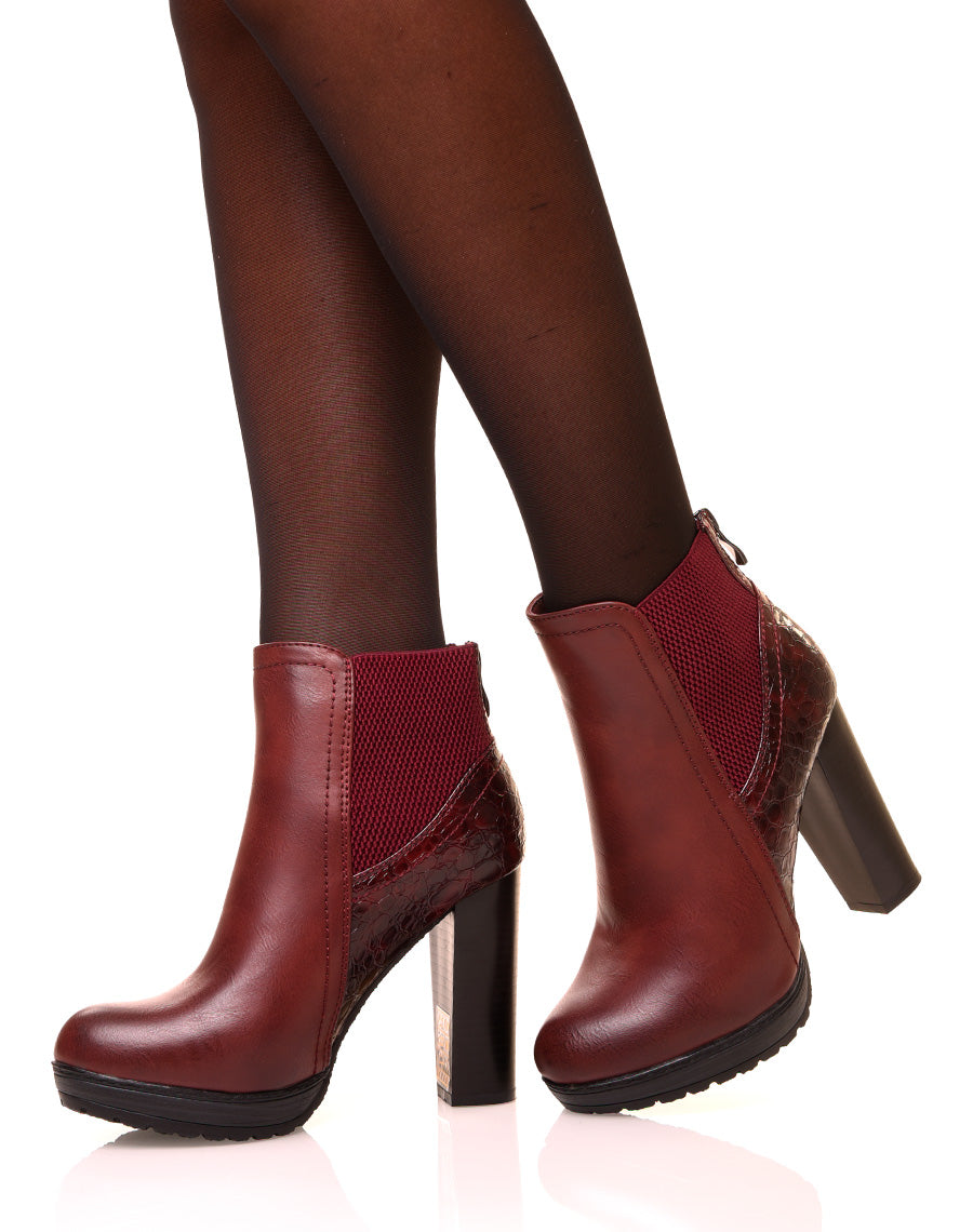 Bottines bordeaux à talons haut effet croco