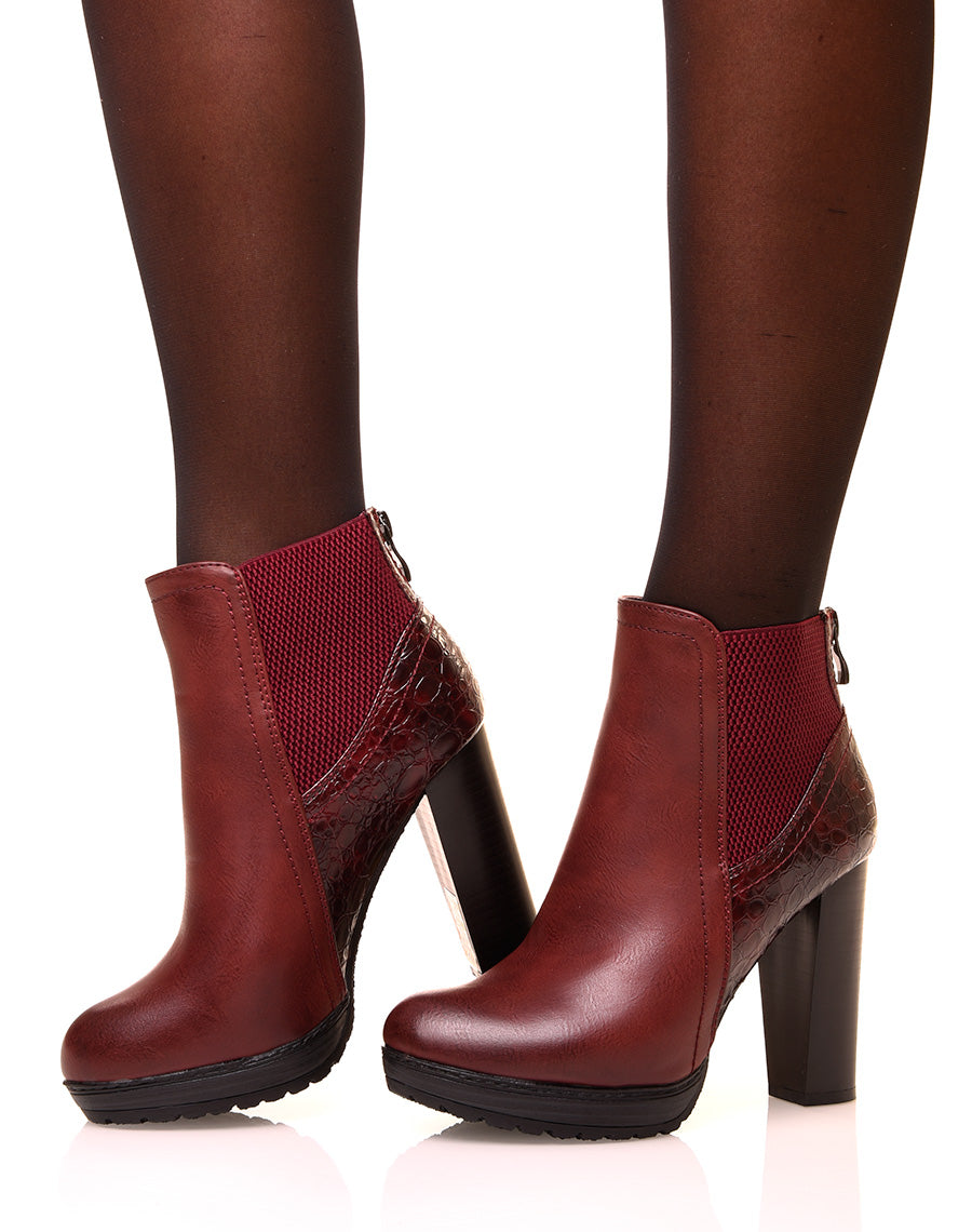 Bottines bordeaux à talons haut effet croco