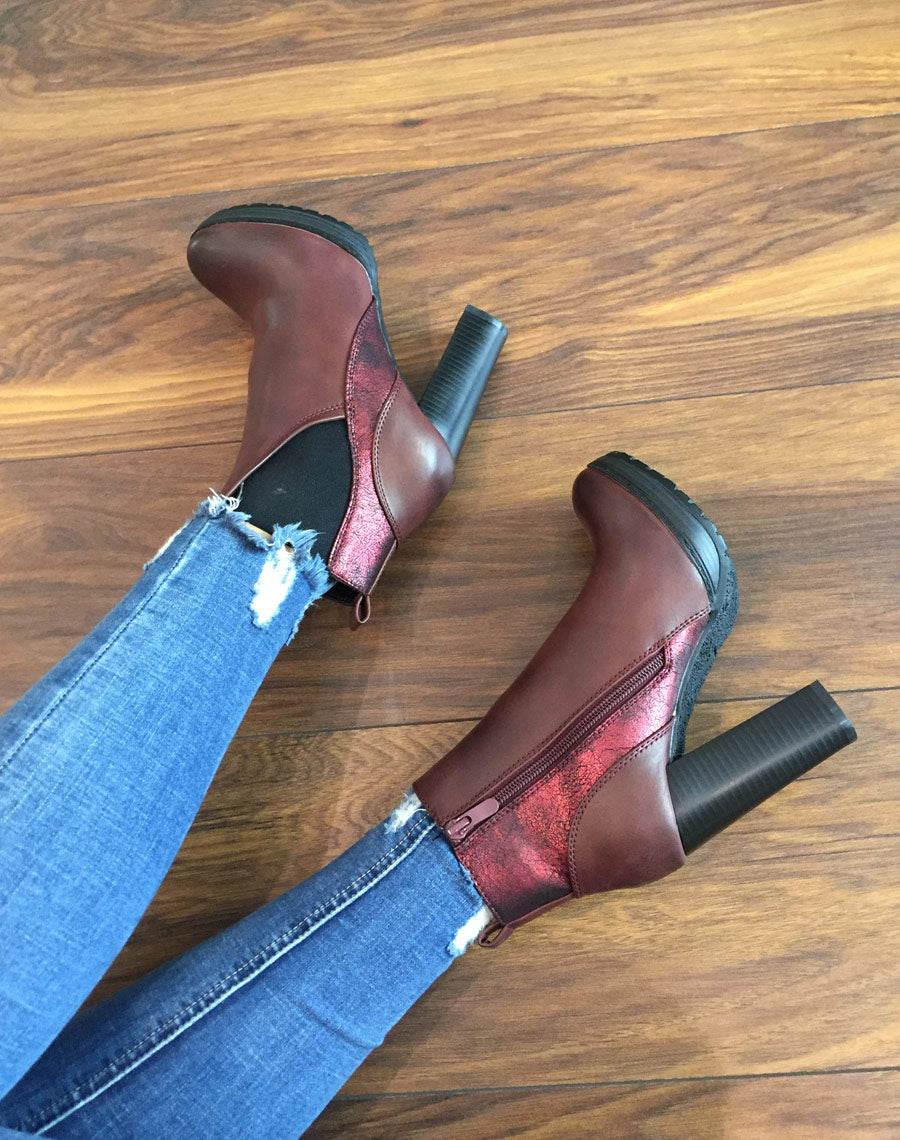 Bottines bordeaux à talons hauts bi matières 