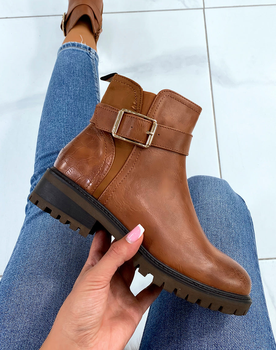 Bottines camel avec élastique échancré et effet croco 