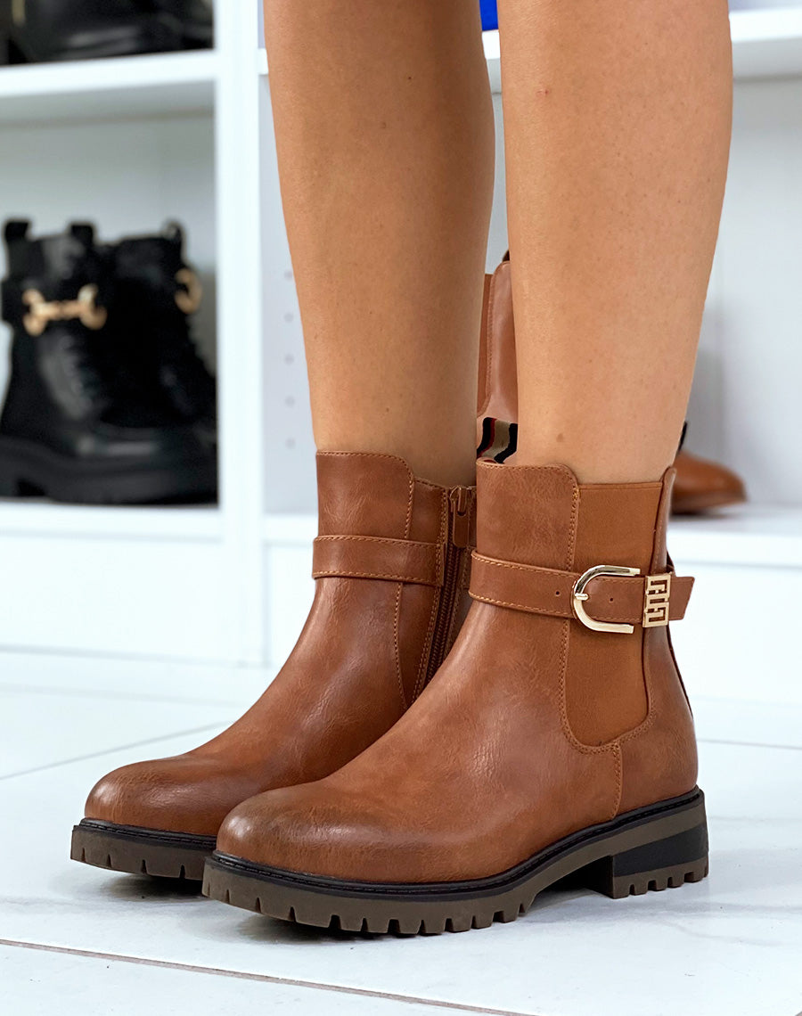 Bottines camel style chelsea à lanière à détail argenté