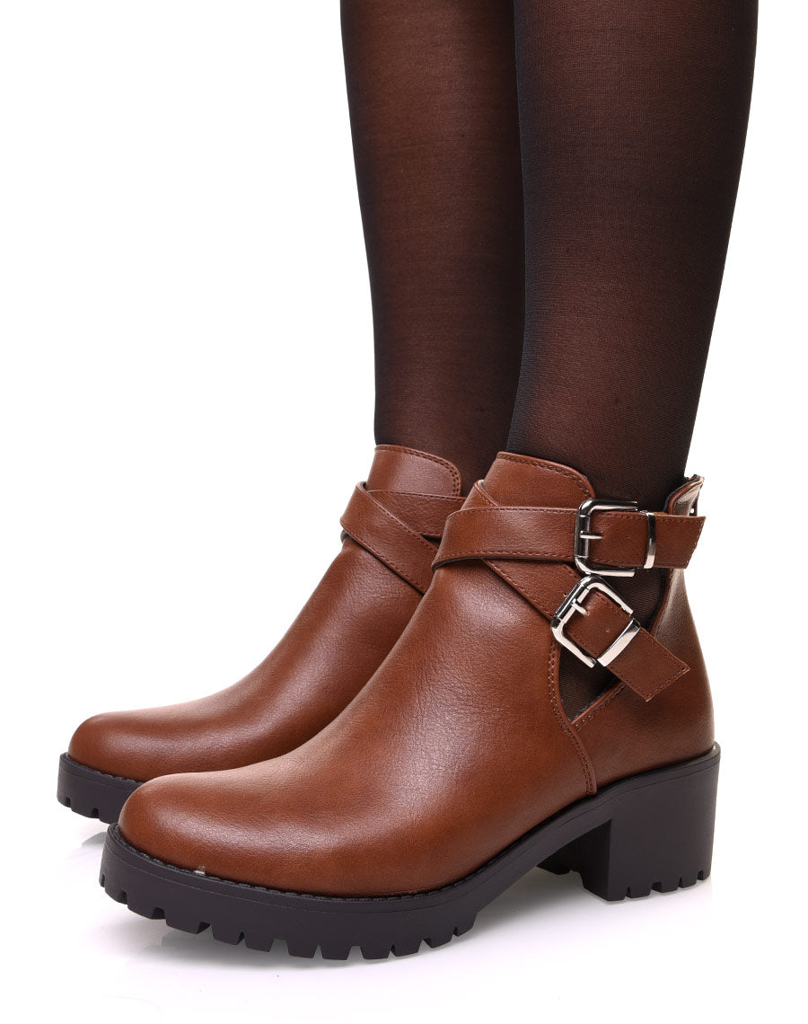 Bottines camelles ajourées à talon et semelle crantée