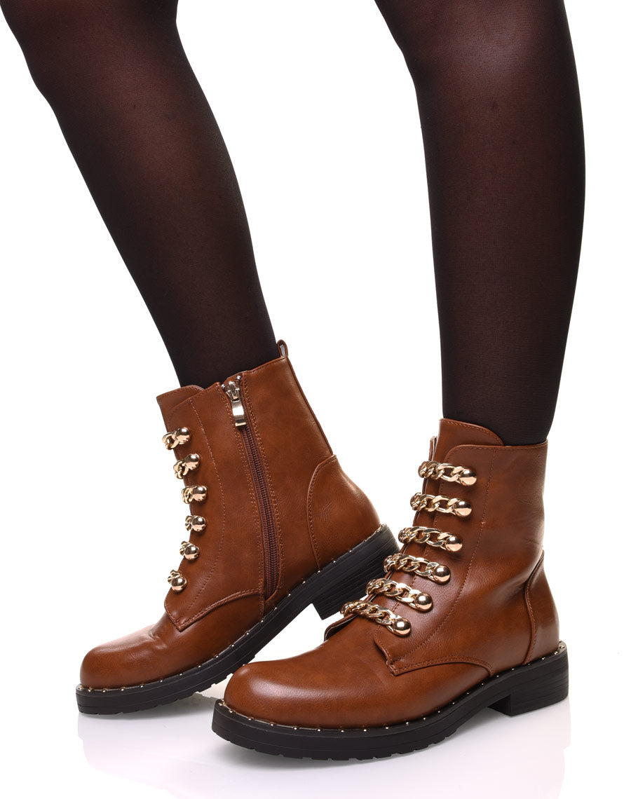 Bottines camelles avec chaines