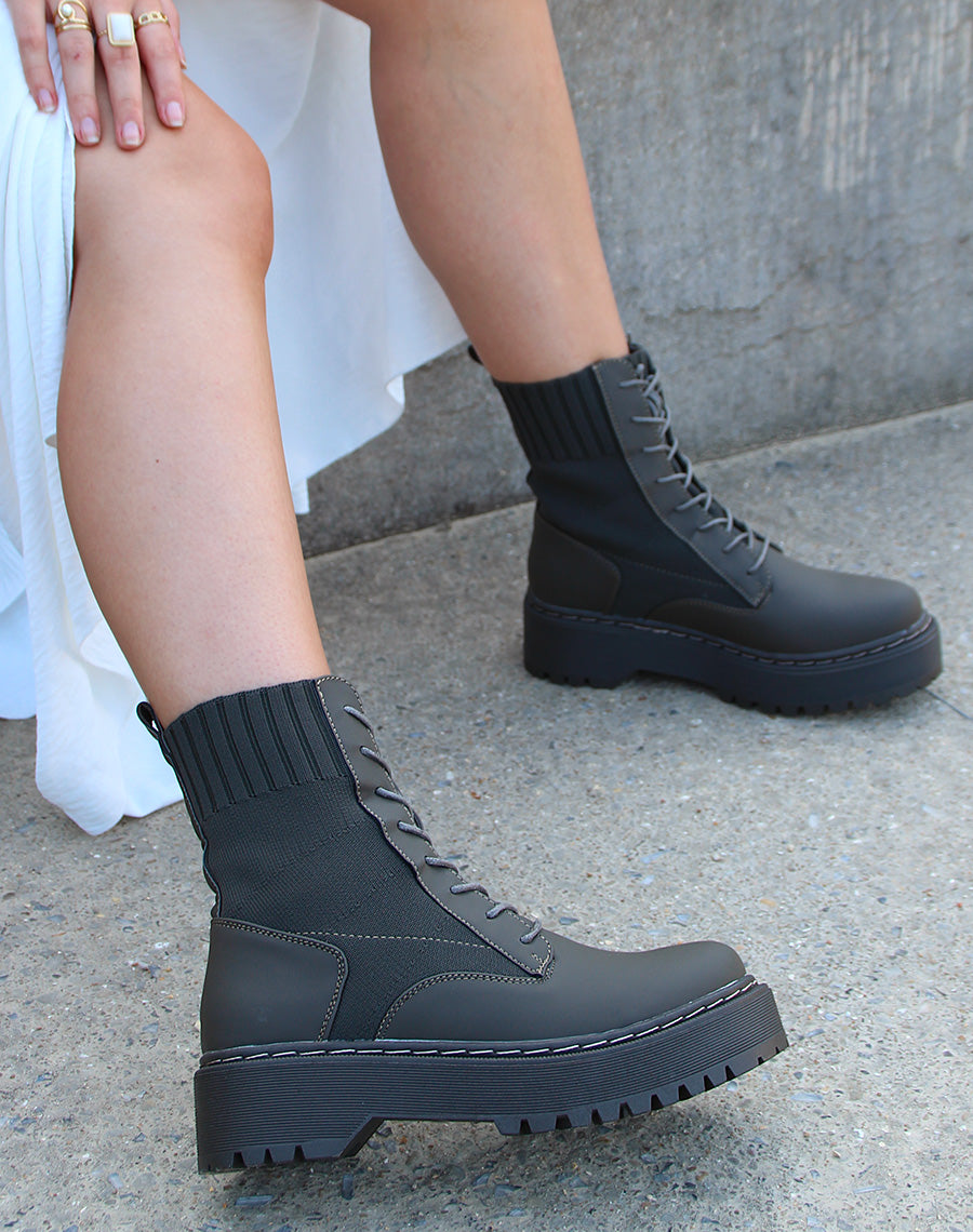 Bottines chaussettes kaki à semelle épaisse