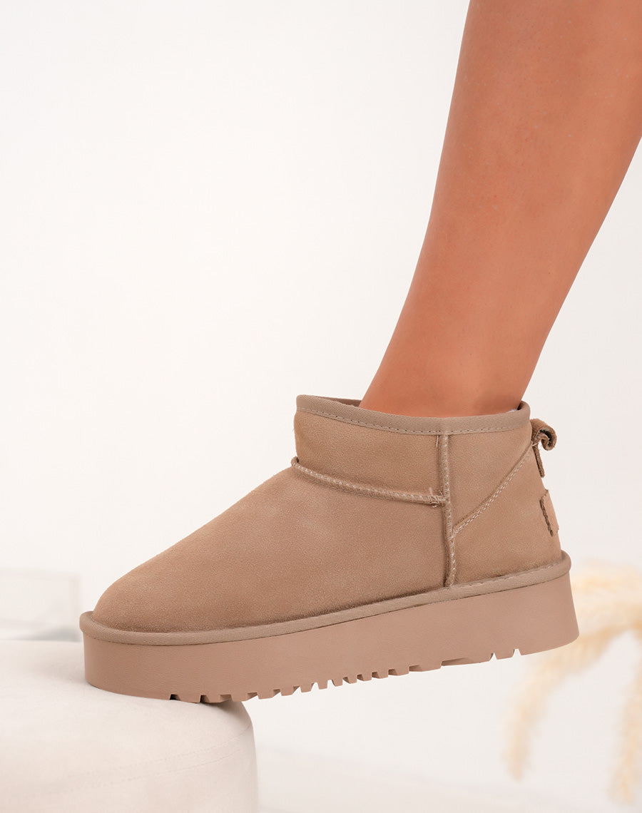 Bottines femme basses en cuir taupe fourrées avec plateforme