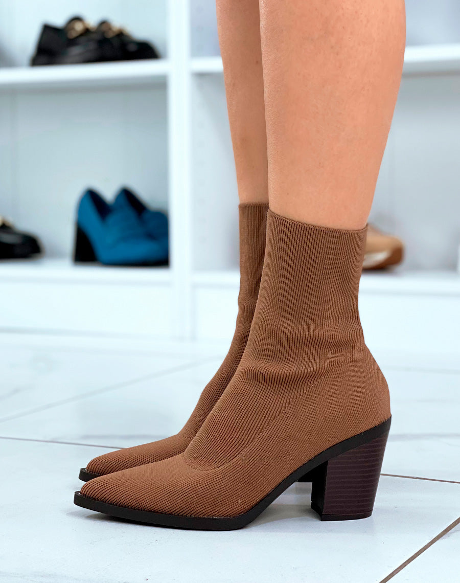 Bottines femme camel: Élégance effet chaussette