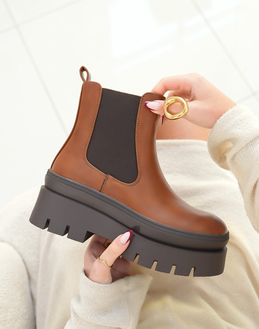 Bottines femme camel style Chelsea avec plateforme épaisse et semelle crantée