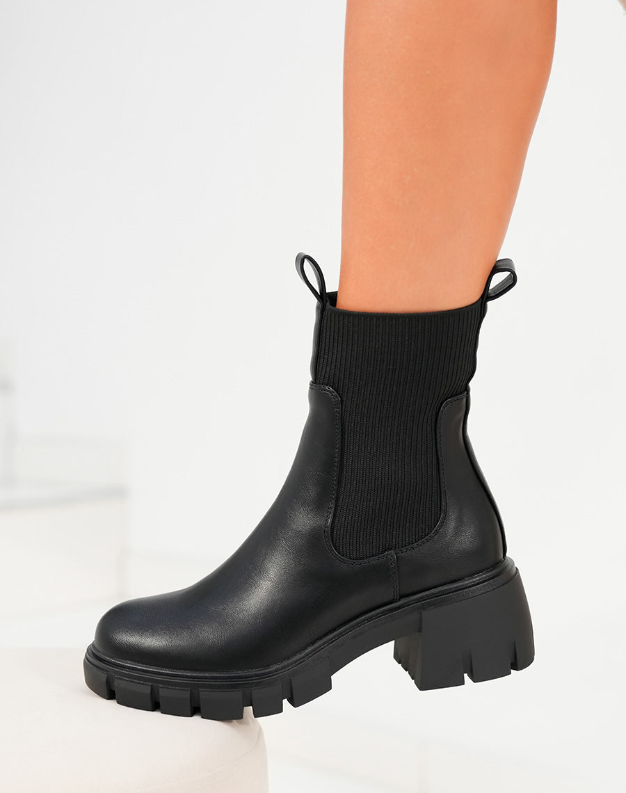 Bottines femme noires effet chaussette avec semelle crantée et talon épais