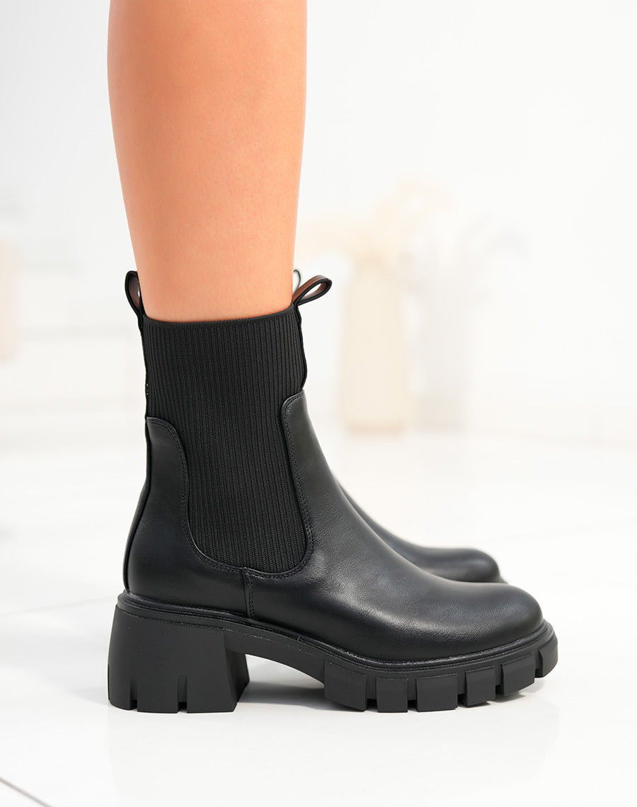 Bottines femme noires effet chaussette avec semelle crantée et talon épais