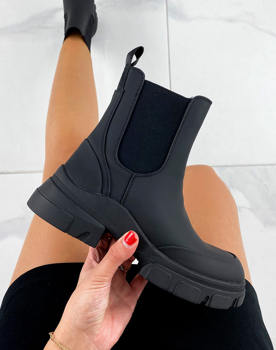 Bottines gommées noires style chelsea