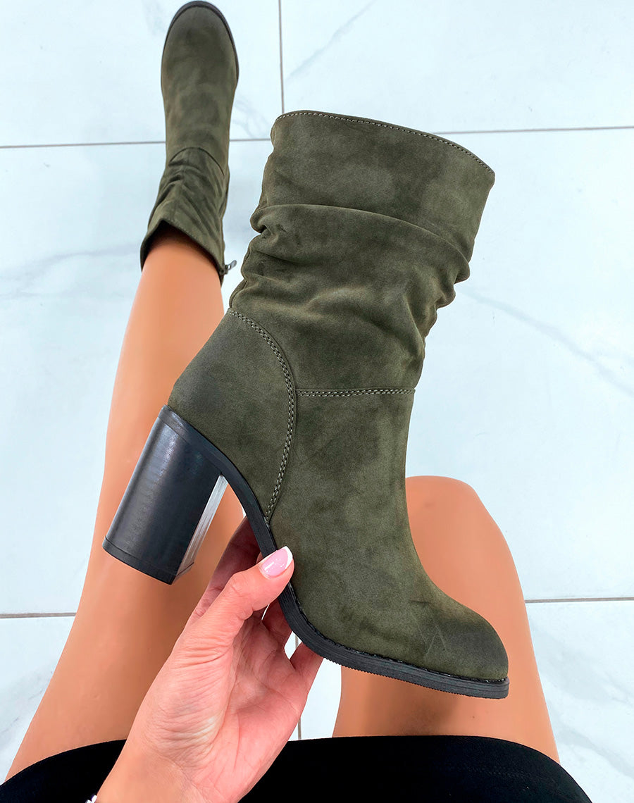 BOTTINES KAKI FÉMININES EN SUÉDINE : UN SOUFFLE DE GLAMOUR