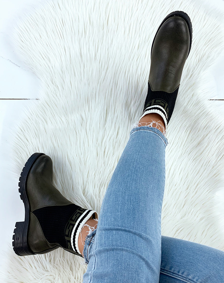 Bottines kaki mat effet chaussettes