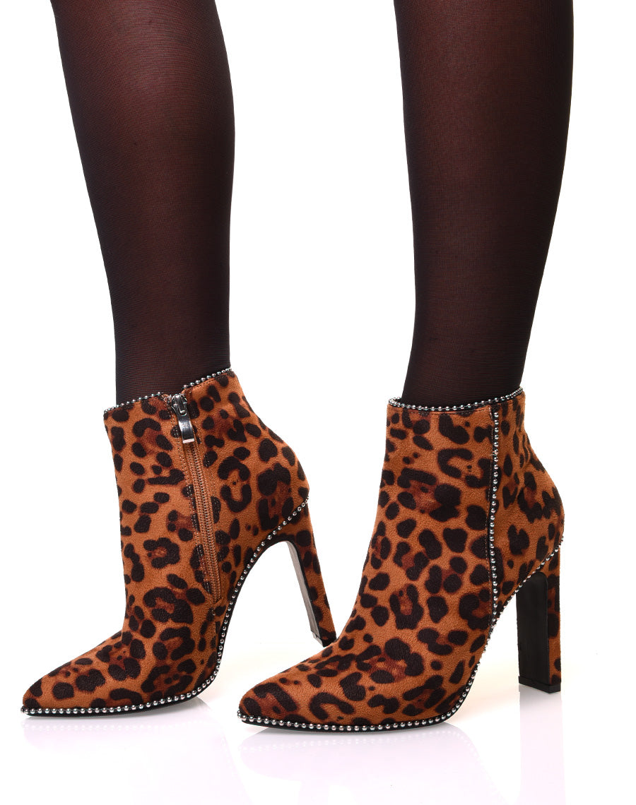 Bottines léopard à talon