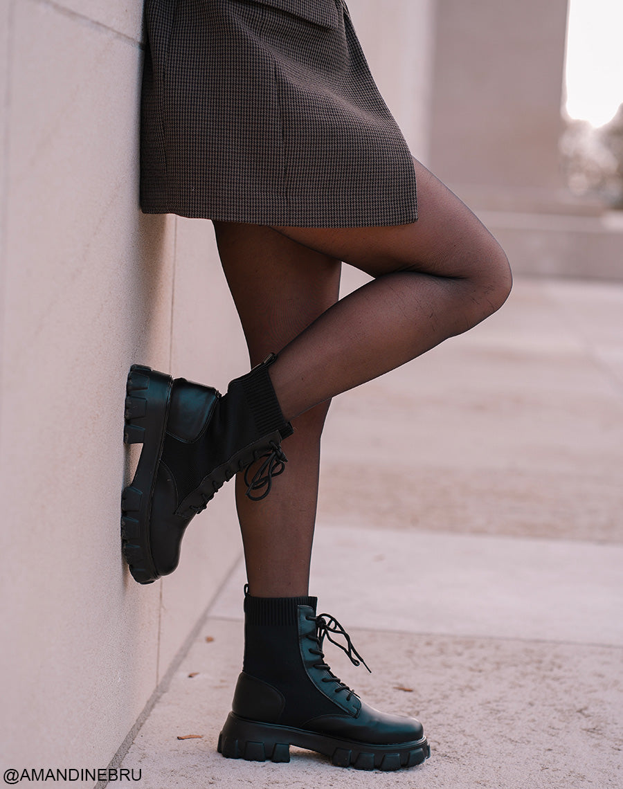 Bottines montantes noires effet chaussette à semelles crantées
