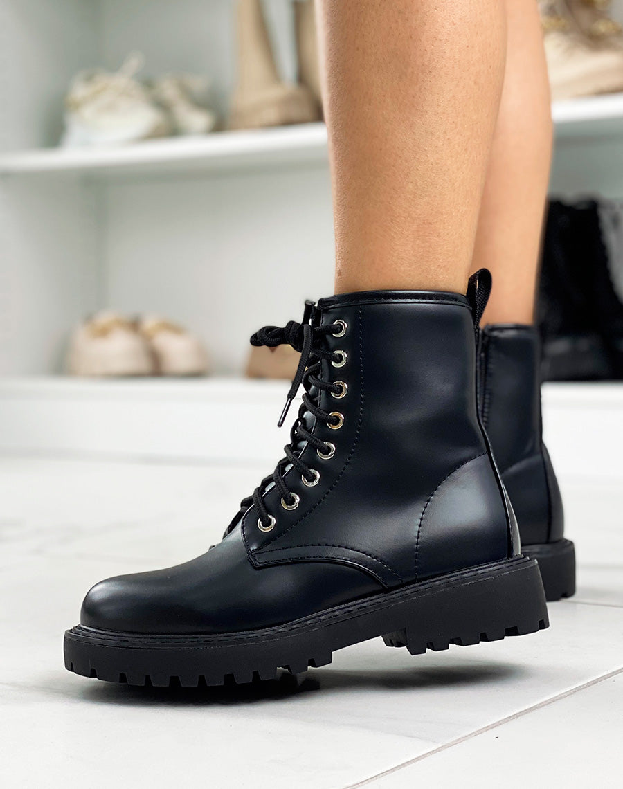 Bottines montantes noires mat