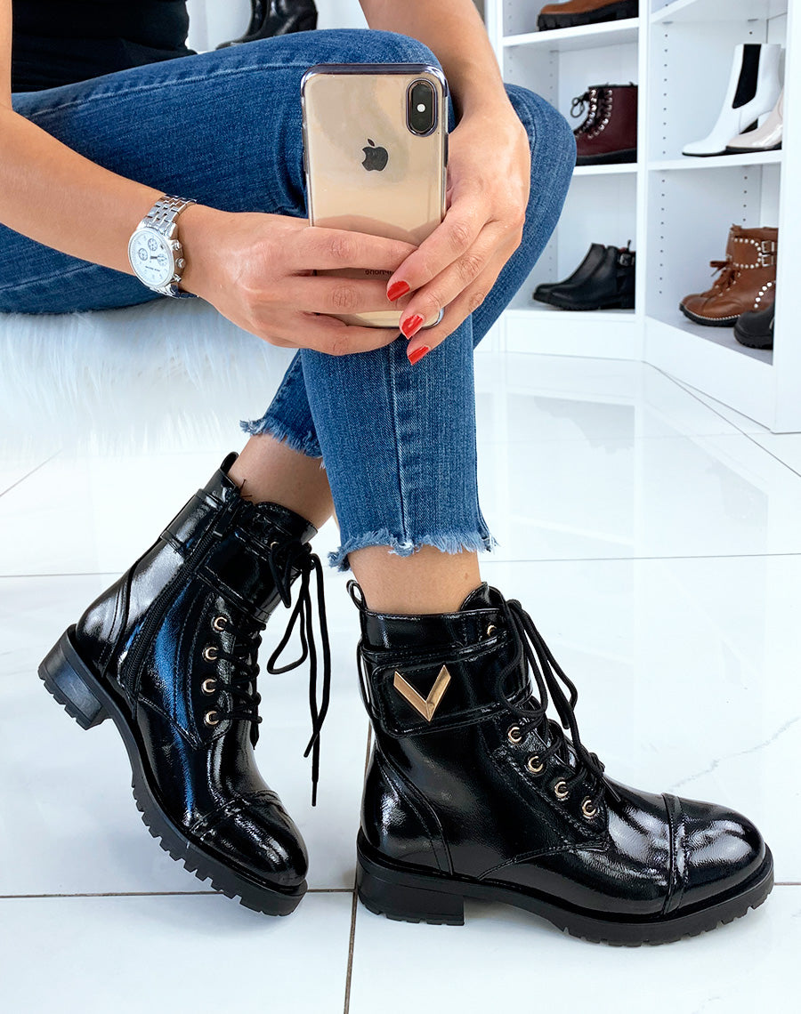 Bottines montantes vernies noires