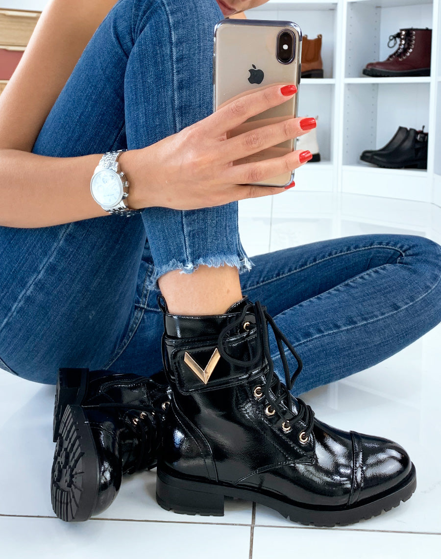Bottines montantes vernies noires