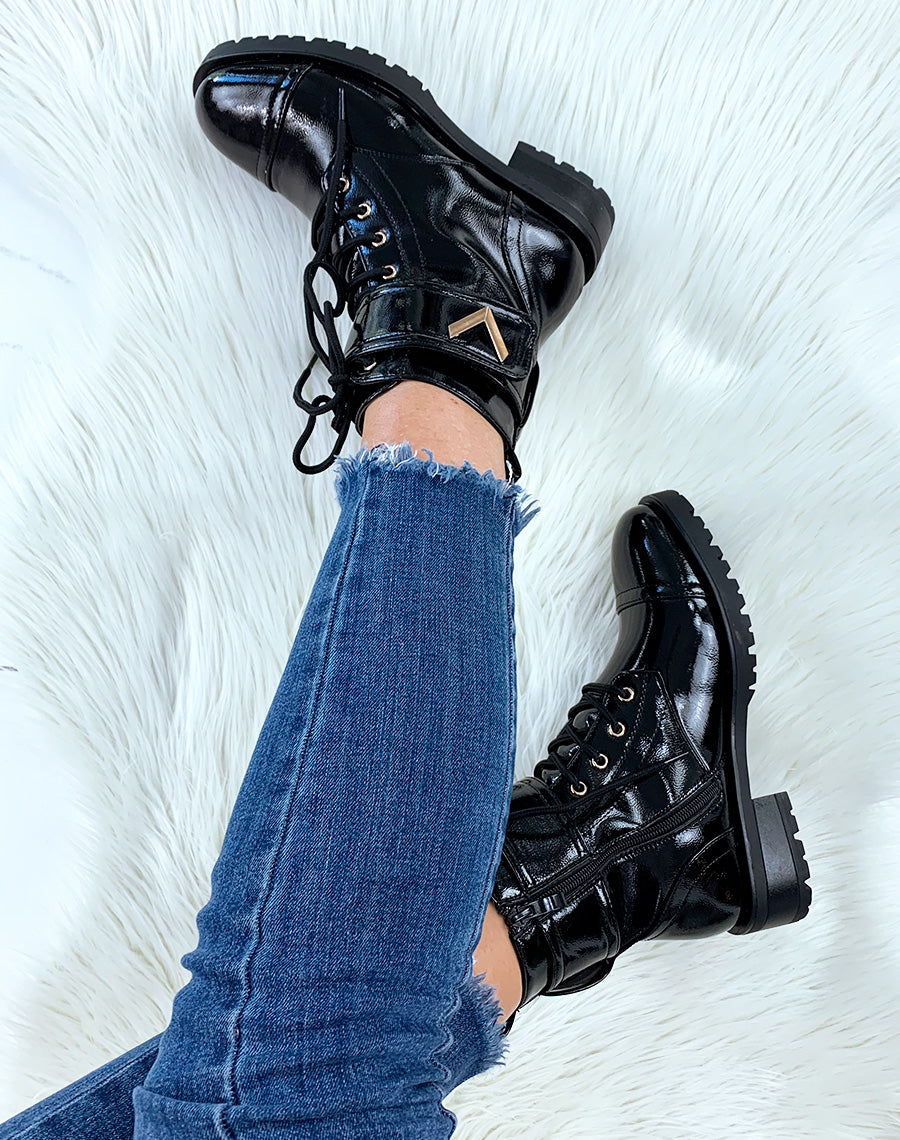 Bottines montantes vernies noires