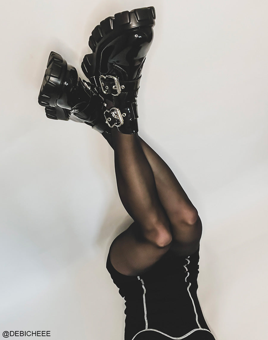 Bottines noir oversize vernis