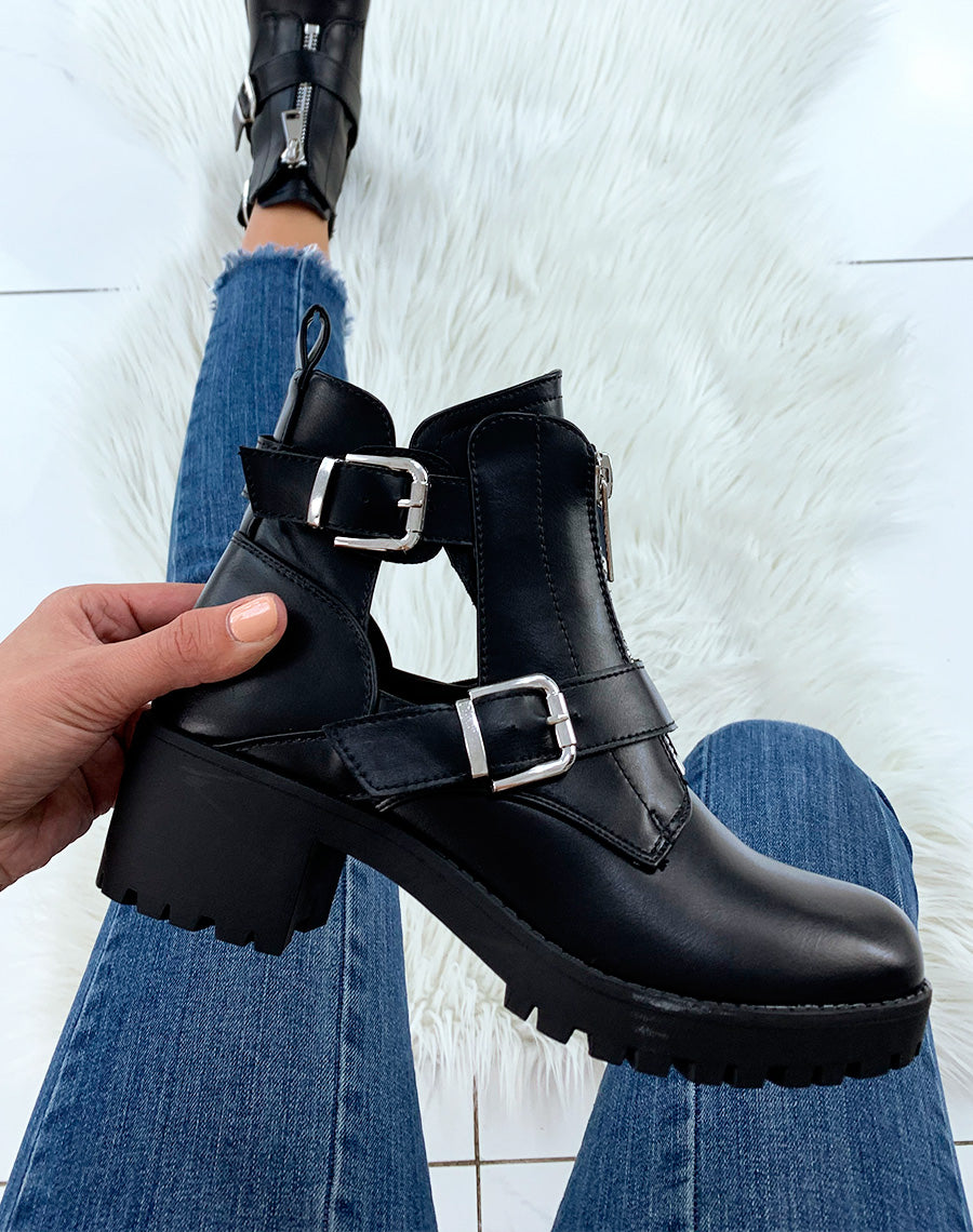 Bottines noires ajourées à sangles et fermetures éclaires