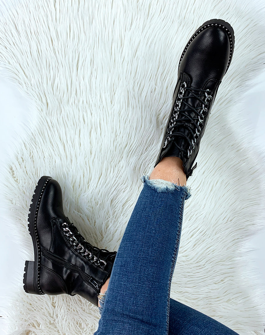 Bottines noires avec chaines