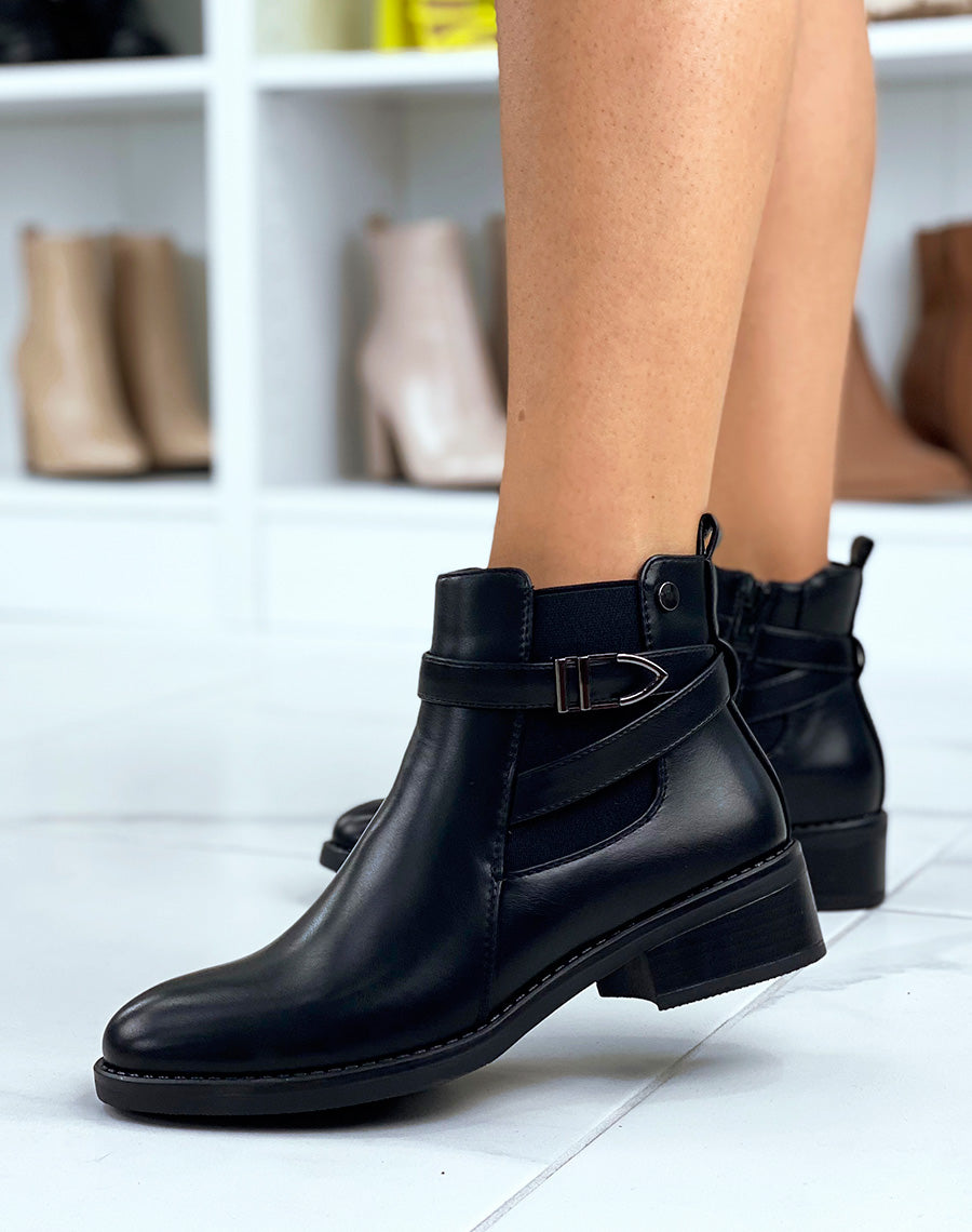 Bottines noires à brides entrecroisées