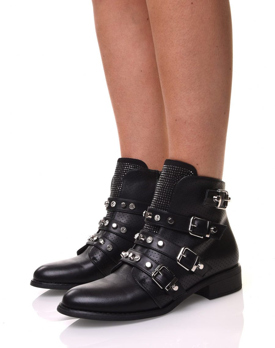 Bottines noires cloutées avec des strass