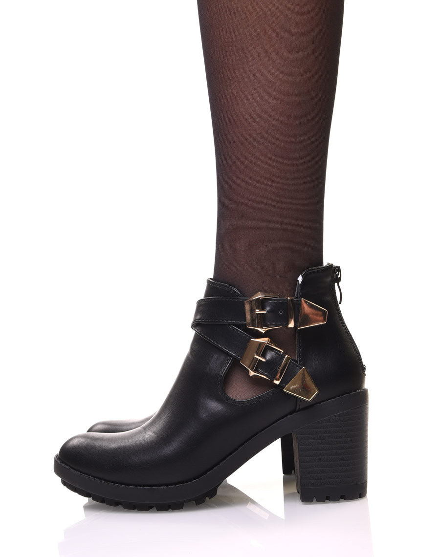Bottines noires crantées à boucles croisées