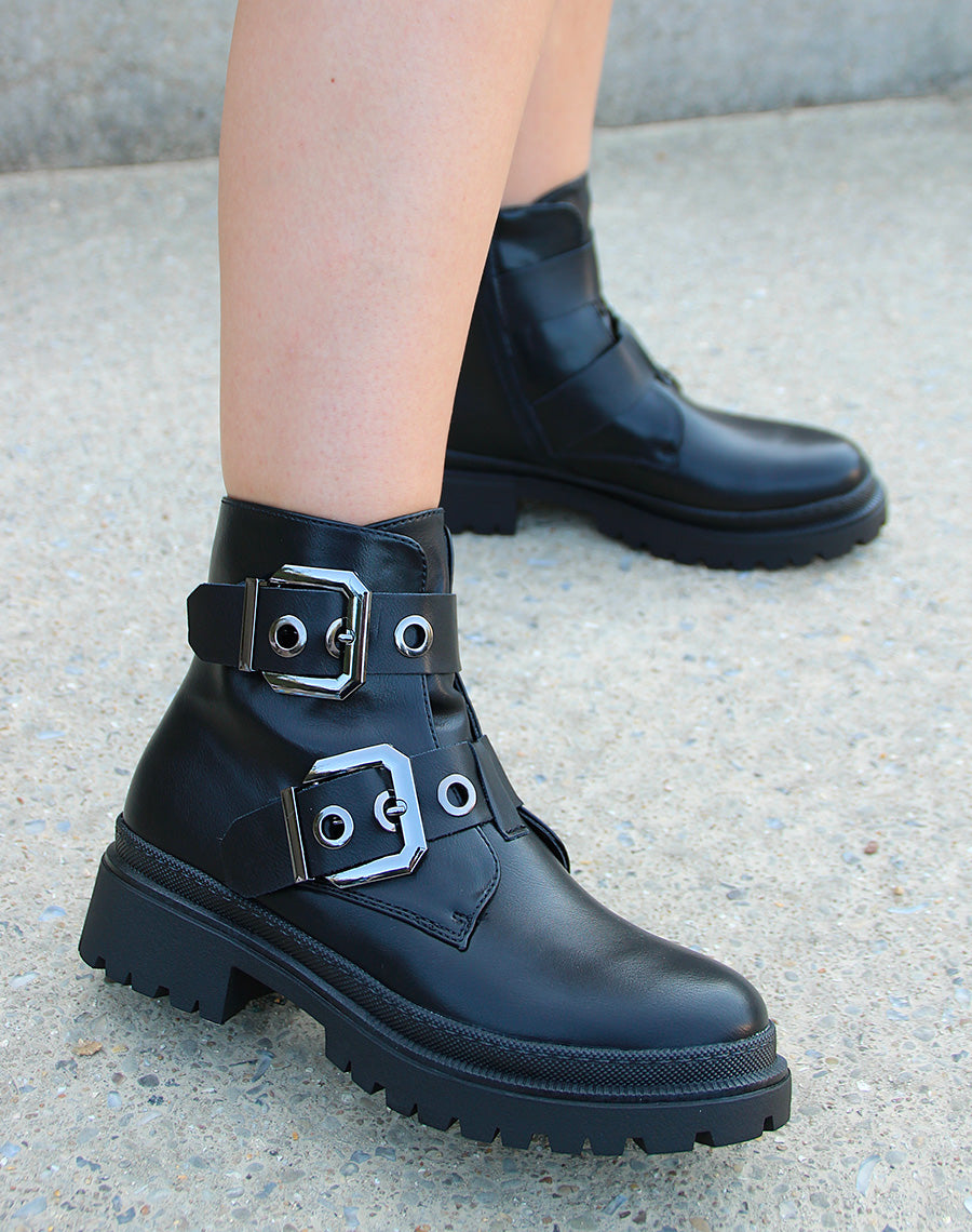 Bottines noires à double sangles