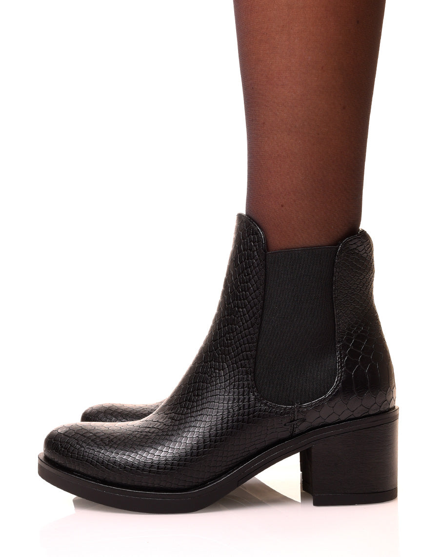 Bottines noires effet croco