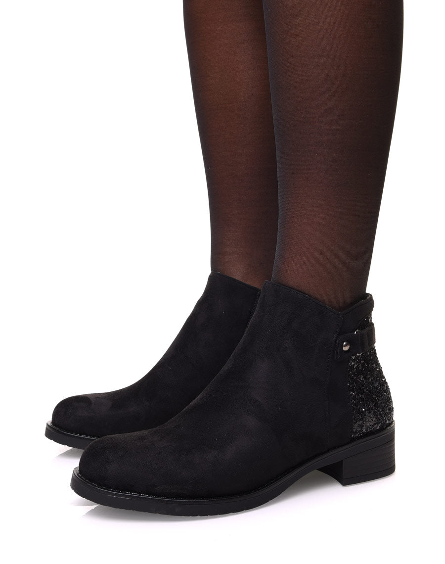 Bottines noires en suédine avec paillettes à l’arrière