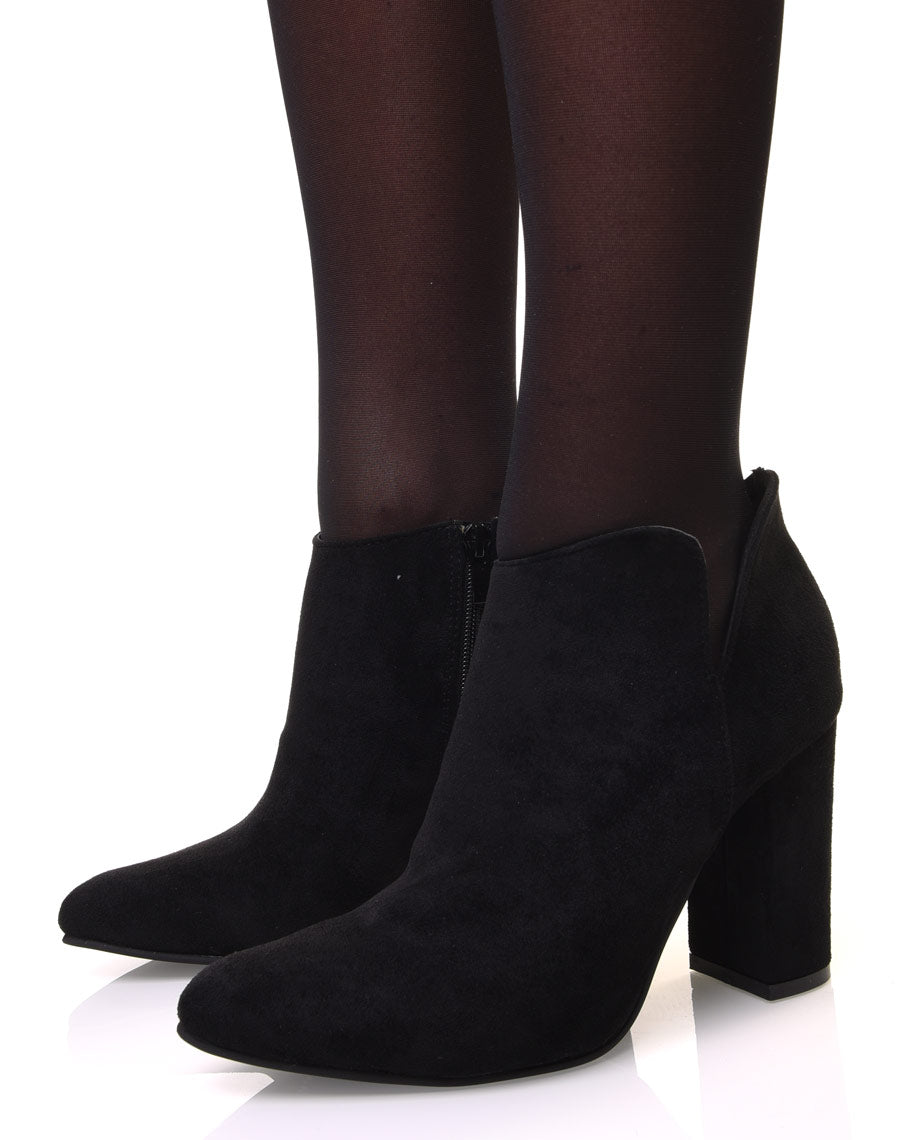 Bottines noires en suédine à talon