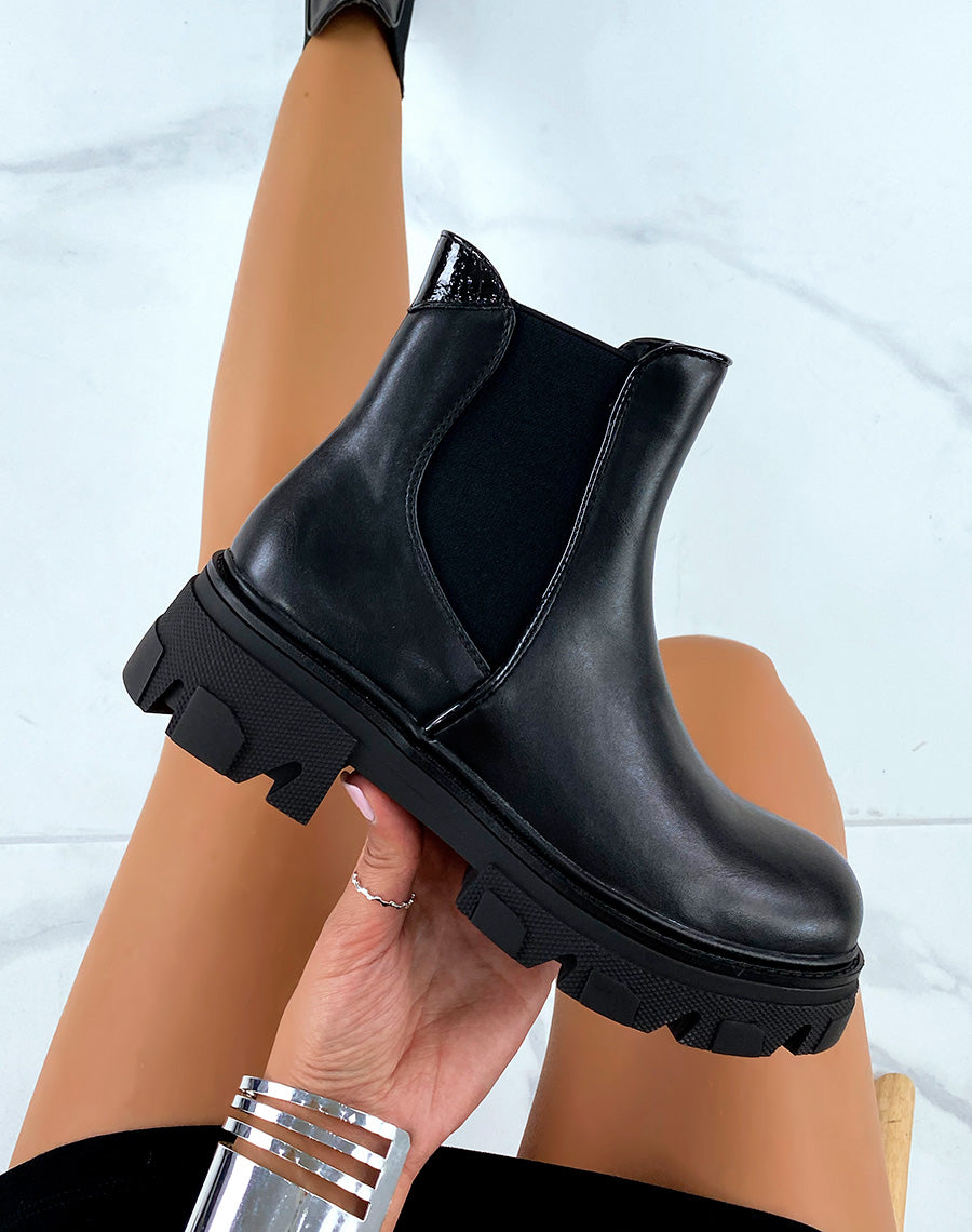 Bottines noires inspiration chelsea à semelle talonnée et crantée