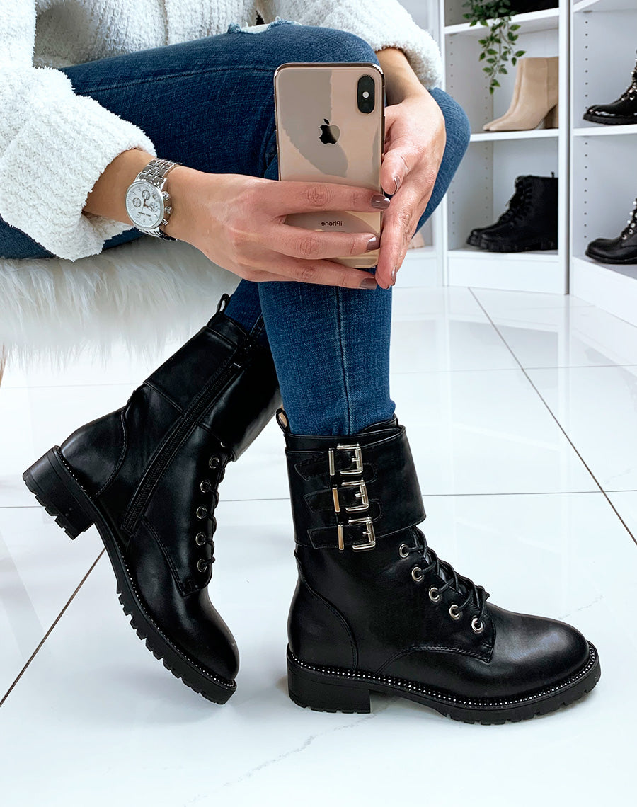 Bottines noires à lanière épaisse
