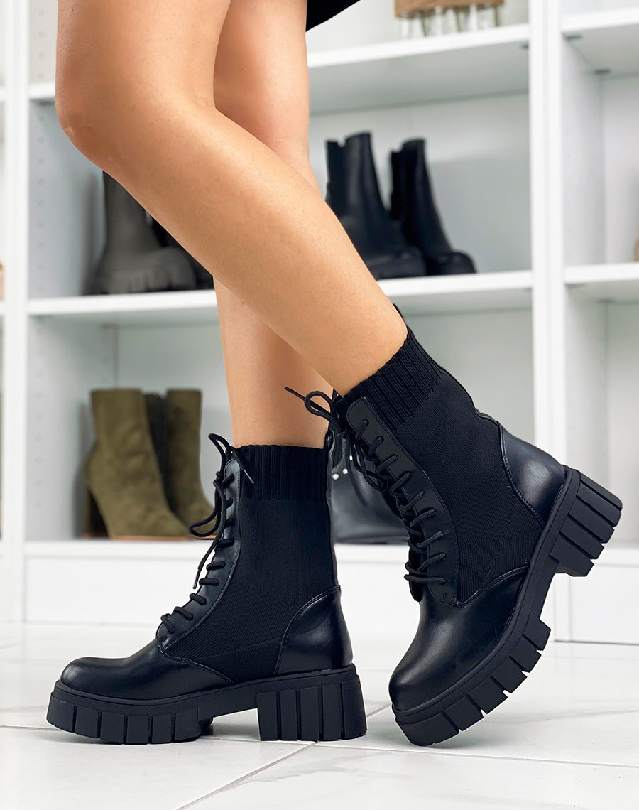 Bottines noires montantes effet chaussette à semelle talonnée