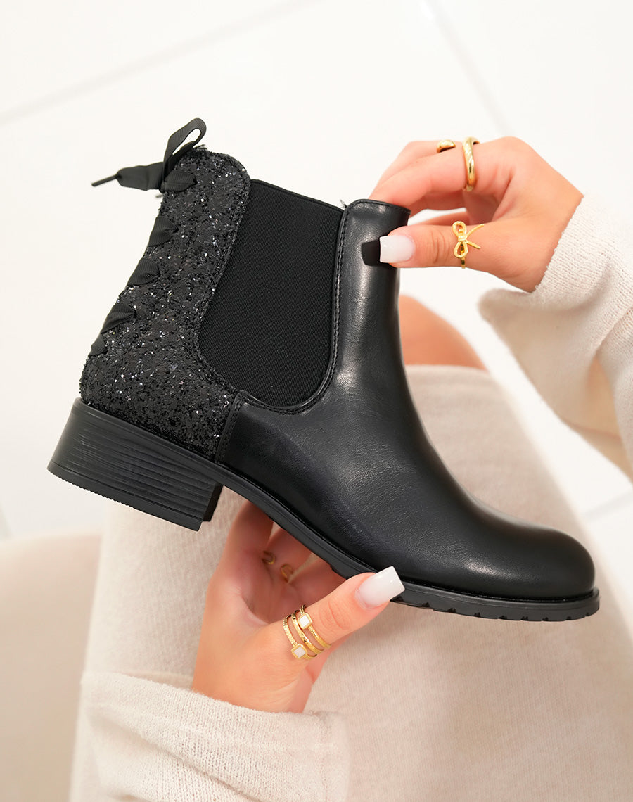 Bottines noires à paillettes et lacets