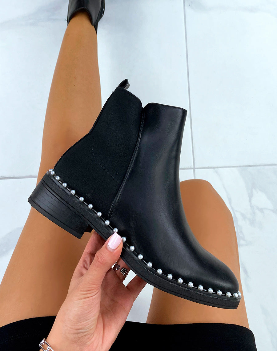 Bottines noires à perles