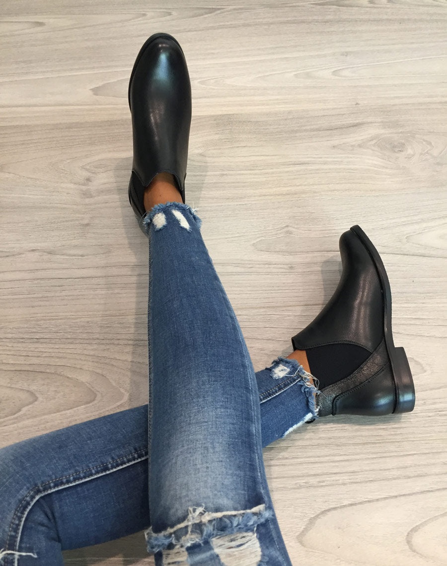 Bottines noires plates métallisées